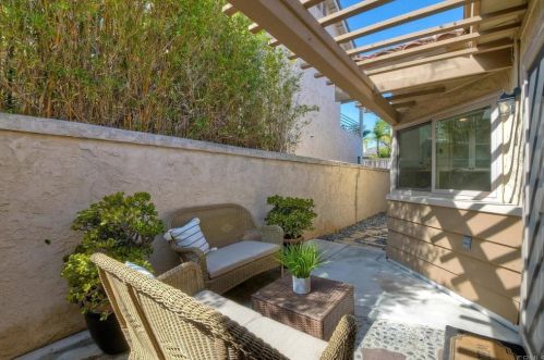 1763 Gascony Rd, Encinitas CA  92024-1226 exterior