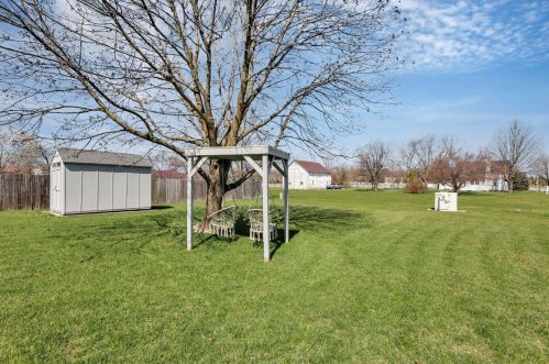 3090 Longridge Way, Darbydale OH  43123-9772 exterior