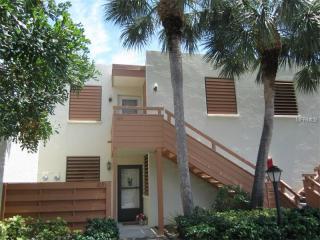 104 Wild Palm Dr, Bradenton, FL 34210-4640