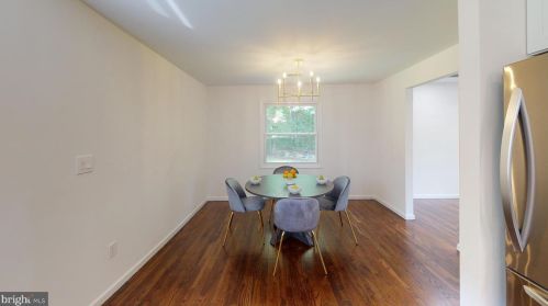 913 Lake Dr, Trenton NJ  08648-4003 exterior