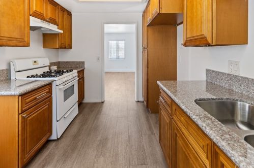 454 Shaffer St, Orange CA 92866-1116 exterior