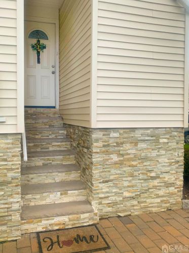 908 Delmore Ave, South Plainfield, NJ 07080-3900