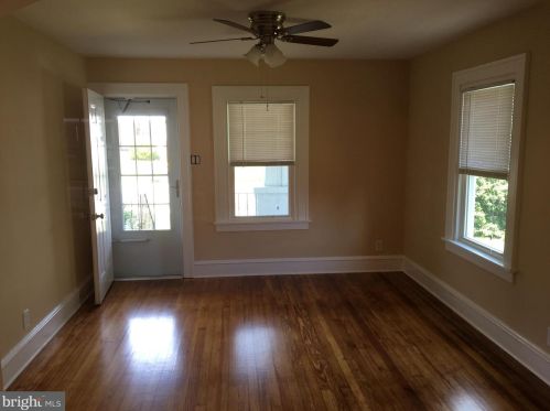 110 Hayden Ave, Wilmington, DE 19804-1745