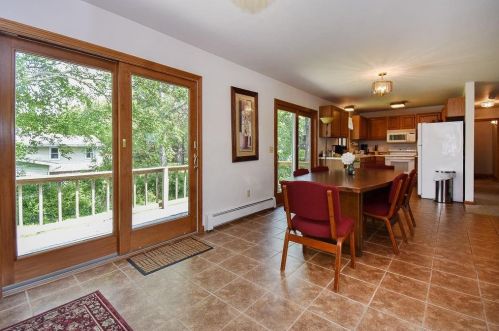 38 Noble St, South Kingstown RI  02882-3941 exterior