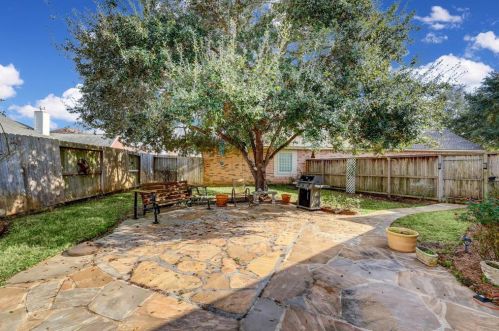 1309 Modena Dr, Pearland TX  77581-5335 exterior