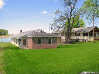 6327 Water St, Cayuga, NY 13034-2101