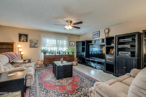 263 Abrego Dr, Green Valley AZ  85614-1504 exterior