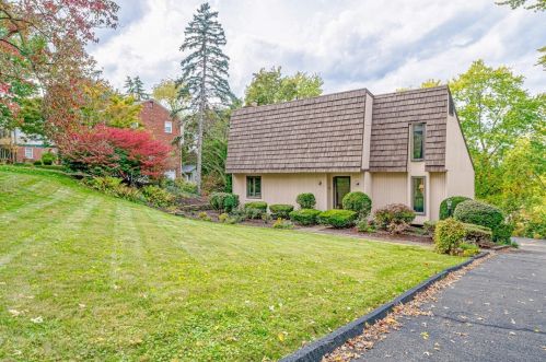 575 Trotwood Ridge Rd, Pittsburgh, PA 15241-2042