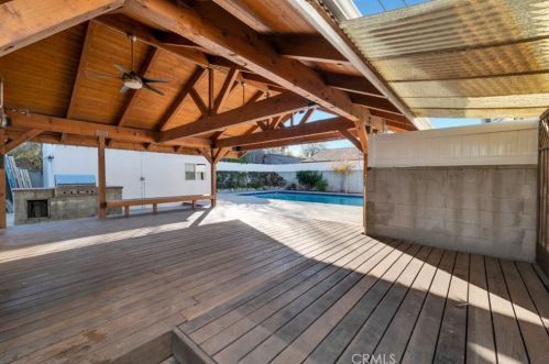 6229 Klump Ave, North Hollywood CA  91606-4213 exterior