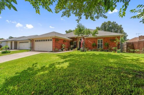 3941 Misty Meadow Dr, Fort Worth, TX 76133-6816
