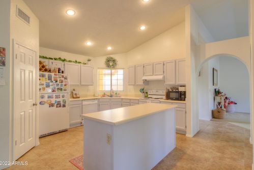 19633 36th St, Phoenix AZ  85050-3945 exterior