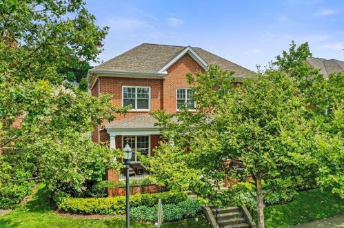 1267 Parkview St, Pittsburgh, PA 15217-4517