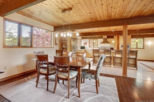 181 Maltby Ln, Wallingford CT  06492-5531 exterior