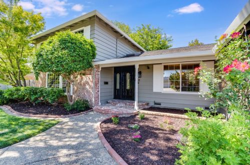 6821 Lenwood Way, San Jose, CA 95120-3131