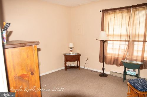 34 Mallard Ct, Charles Town WV  25414-5804 exterior