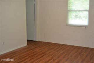 601 Foch St, Bryan TX  77801-4778 exterior