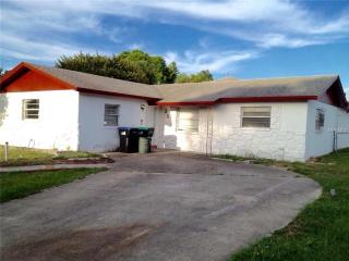 25 Kasey Dr, Orlando, FL 32807-4942