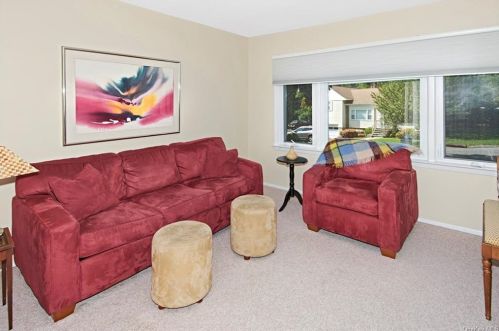 26 Bonwit Rd, Rye Brook NY  10573-1437 exterior