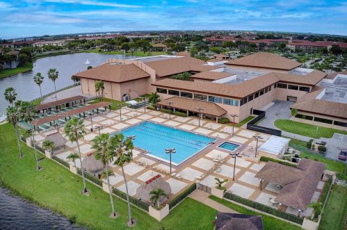 601 141st Ave, Hollywood FL  33027-1518 exterior