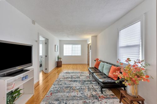 2031 103rd Ave, Oakland CA  94603-3325 exterior