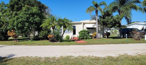 1051 Echo Ave, Moore Haven, FL 33471-5082