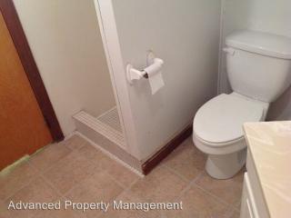 1207 Claflin Rd, Manhattan KS  66502-4616 exterior