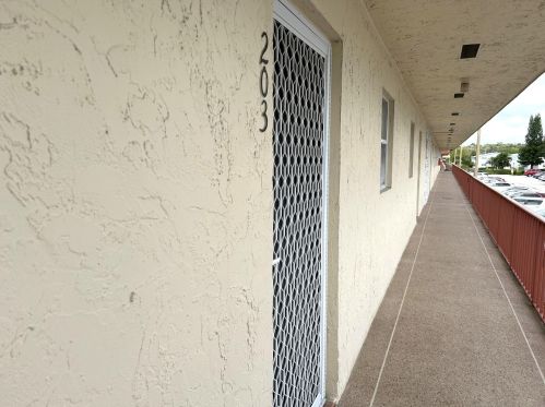 203 Oxford 500, West Palm Beach FL  33417-1418 exterior