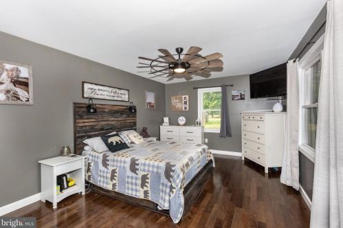 1030 Littlestown Rd, Littlestown PA 17340-9442 exterior