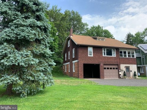 82 Bustleton Pike, Southampton, PA 18966-1506
