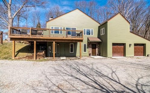 3886 Anderson Rd, Gibsonia, PA 15044-9411