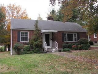 812 Fairmont Ave, Kingsport, TN 37660-2536
