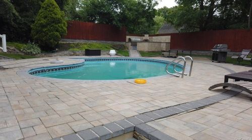 449 Oxford Rd, New Rochelle, NY 10804-3312