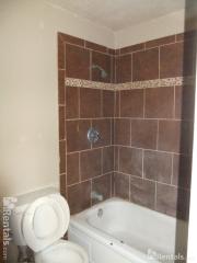 3733 Royal Crest Dr, Fort Worth TX  76140-2716 exterior