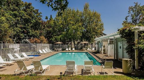 711 Portwalk Pl, Redwood City CA  94065-1811 exterior