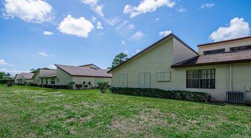 5121 Nesting Way, Delray Beach FL  33484-2748 exterior