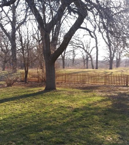 649 Hattie Ln, Saint Paul, MN 55125-1118