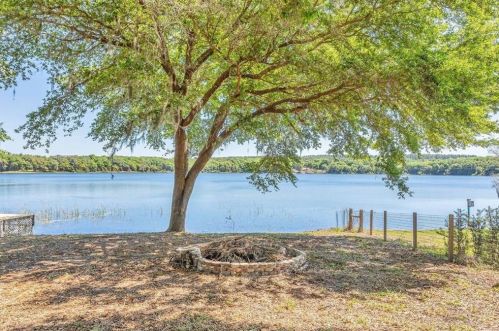 18200 Lake Gibson Ln, Umatilla FL  32784-7120 exterior