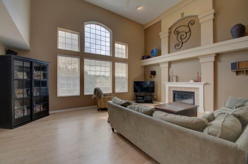 8578 Elmcreek Ct, Florence, KY 41042-8023