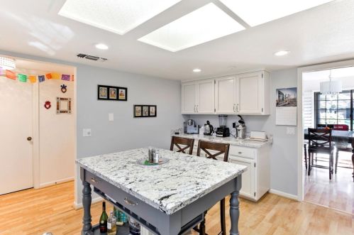 954 Cross St, Woodland CA  95695-4128 exterior