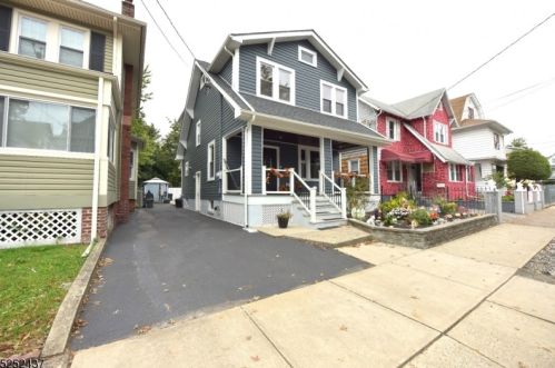 392 32nd St, Paterson, NJ 07504-1622