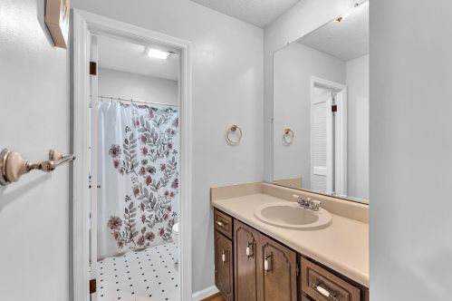 125 Scarborough Dr, North Augusta SC 29842-9515 exterior