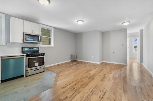 825 220th St, Bronx, NY 10467-5311
