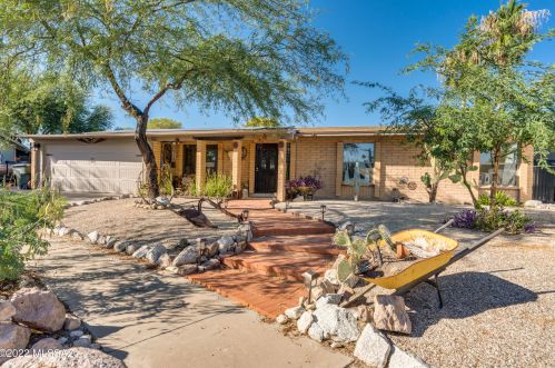 8025 Almond Pl, Tucson, AZ 85730-4629