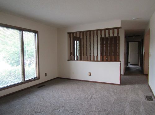 1075 8th Ave, Granite Falls, MN 56241-1103