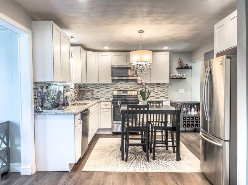 12 Whipple Ave, Providence, RI 02911-2307