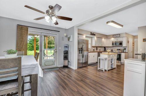 4214 Riggs Rd, Miami, OH 45056-9211