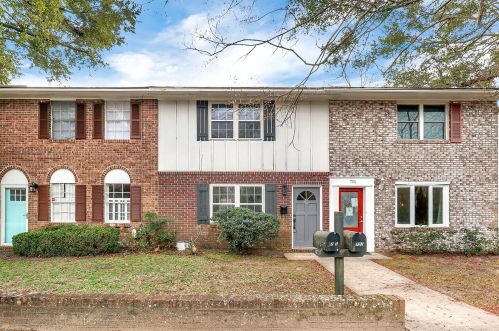 703 Center St, Mount Pleasant SC  29464-4902 exterior