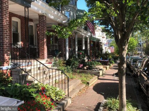 1307 Tatnall St, Wilmington, DE 19801-1126