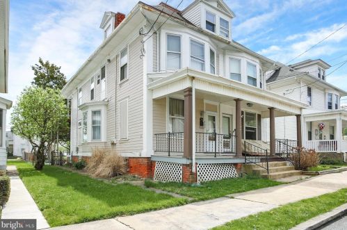 432 7th St, Rudytown, PA 17070-1925