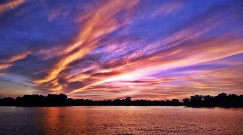 1239 Choctaw Dr, London OH  43140-8726 exterior